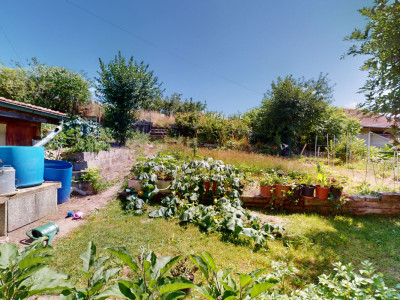 Spacieuse villa individuelle rénovée avec grand jardin potager image 3