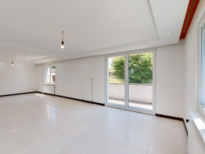 Spacieuse villa individuelle rénovée avec grand jardin potager image 7