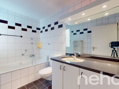 Appartement avec balcon et vue sur le lac! image 11