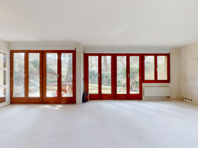 Geräumige 6.5-Zimmer Maisonettewohnung mit grossem Garten image 9