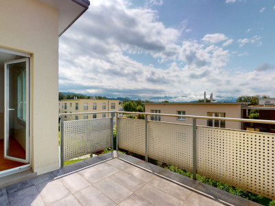 Aussergewöhnliches Reihenhaus mit toller Aussicht in Worb image 3