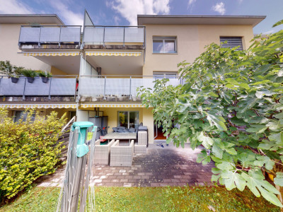 Aussergewöhnliches Reihenhaus mit toller Aussicht in Worb image 2