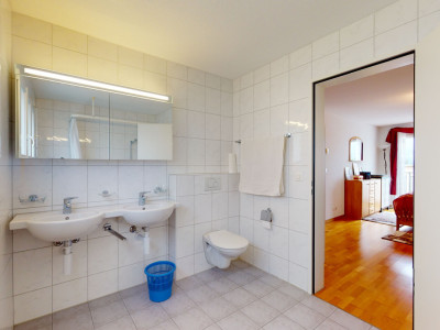 Aussergewöhnliches Reihenhaus mit toller Aussicht in Worb image 7