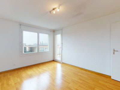 Aussergewöhnliches Reihenhaus mit toller Aussicht in Worb image 8