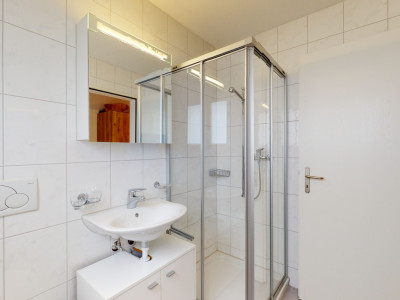 Aussergewöhnliches Reihenhaus mit toller Aussicht in Worb image 9