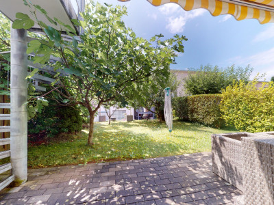 Aussergewöhnliches Reihenhaus mit toller Aussicht in Worb image 12