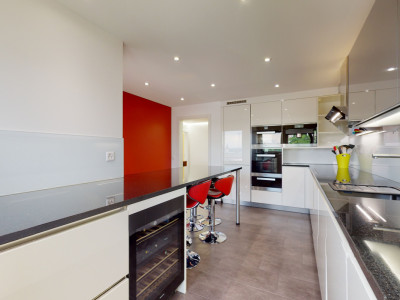 Spacieux appartement contemporain dans quartier résidentiel image 9