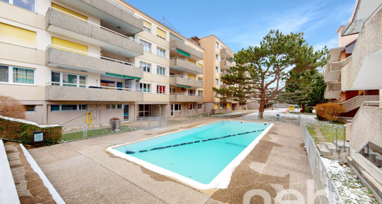 Très bel appartement proche du centre avec terrasse et piscine commune image 2