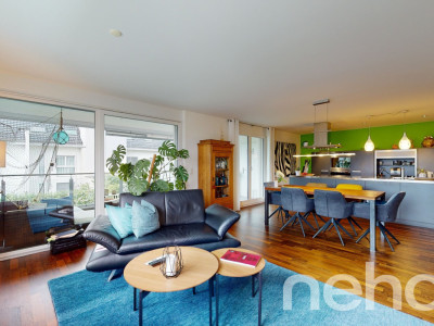 Gemütliche 3.5-Zimmer-Wohnung mit verglaste image 5