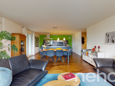 Gemütliche 3.5-Zimmer-Wohnung mit verglaste image 6