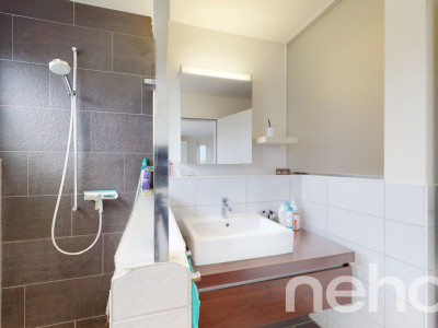 Gemütliche 3.5-Zimmer-Wohnung mit verglaste image 9