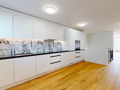 Frisch renoviertes Haus mit privaten Garten image 4