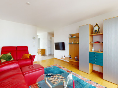 Lichtdurchflutete 4.5-Zimmerwohnung an gut angebundener Lage image 5