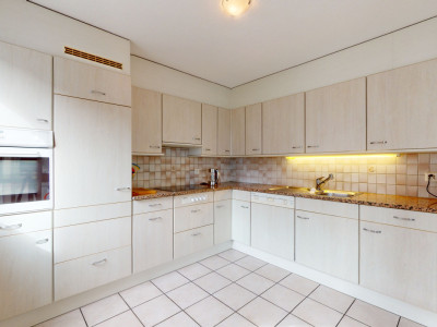 Lichtdurchflutete 4.5-Zimmerwohnung an gut angebundener Lage image 7