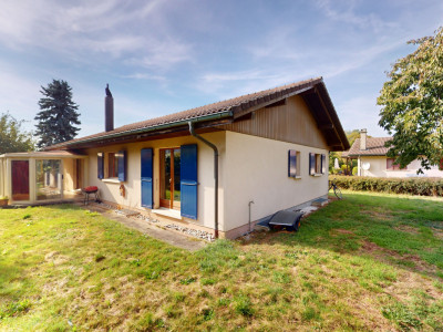 Belle villa individuelle avec situation calme et vue dégagée image 1