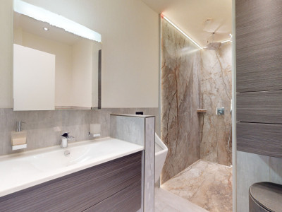 Hochwertig renovierte Gartenwohnung mit hellen Räumen an bester Lage! image 9