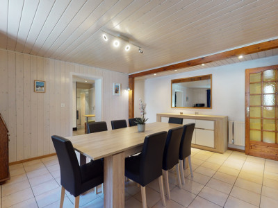 Maison de charme 5 pièces au centre dOllon image 3