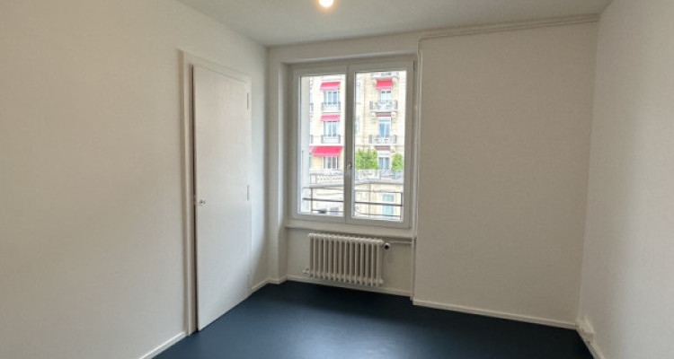 Bureaux de 180m2 au 5ème étage - Rue du Petit-Chêne 18, 1003 Lausanne image 6