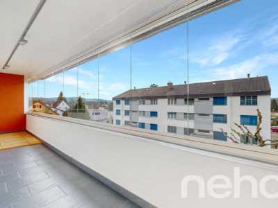 Moderne 4.5-Zimmerwohnung mit sonnigem verglastem Balkon in Roggwil image 4