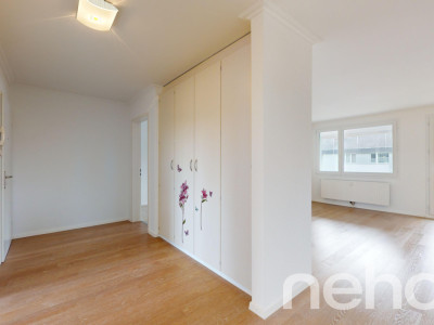 Moderne 4.5-Zimmerwohnung mit sonnigem verglastem Balkon in Roggwil image 7