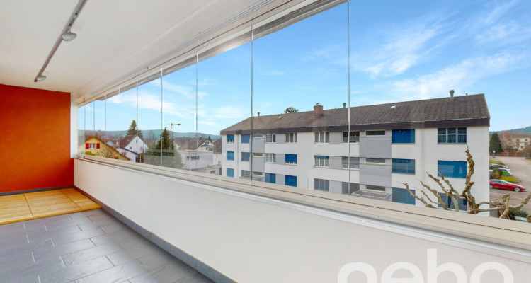 Moderne 4.5-Zimmerwohnung mit sonnigem verglastem Balkon in Roggwil image 4