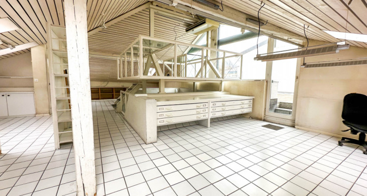 Sierre - bureau loft aux combles avec ample terrasse - Gobet  image 1