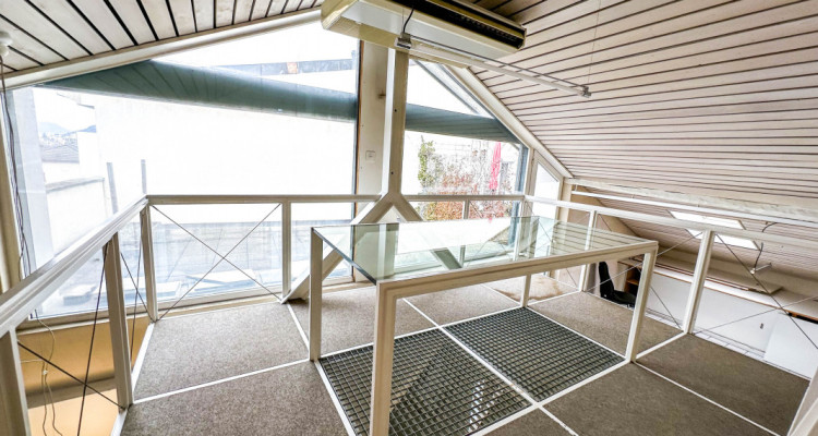 Sierre - bureau loft aux combles avec ample terrasse - Gobet  image 6