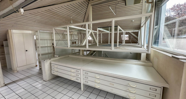 Sierre - bureau loft aux combles avec ample terrasse - Gobet  image 12