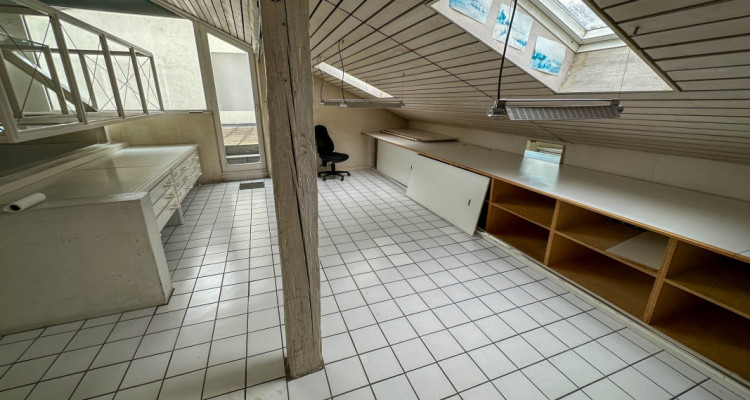 Sierre - bureau loft aux combles avec ample terrasse - Gobet  image 13