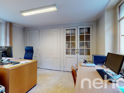 Exclusif: Petit immeuble mixte à transformer image 5