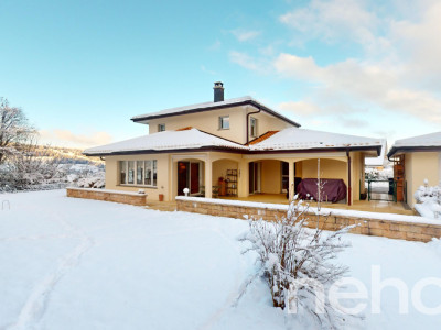 Élégance moderne : Villa dexception dans un écrin de sérénité image 3