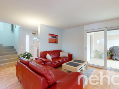 Élégance moderne : Villa dexception dans un écrin de sérénité image 9