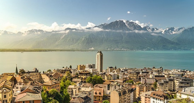A vendre immeuble de 7 appartements et un restaurant, Montreux (VD-CH) image 1
