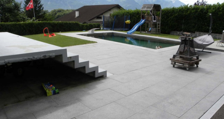 C-Service vous propose une villa 6,5 pièces avec piscine à Ollon image 5