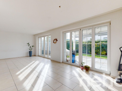 6.5-Zimmer Doppeleinfamilienhaus mit grosszügigem Garten image 12