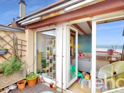 Magnifique vue sur le lac pour ce superbe appartement ! image 7