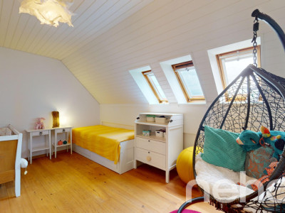 Magnifique vue sur le lac pour ce superbe appartement ! image 11