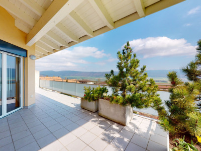 Rare! Bel attique traversant avec vue dégagée ? image 2