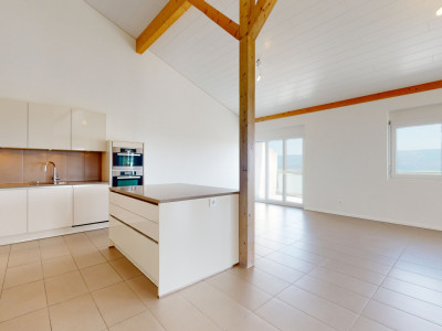 Rare! Bel attique traversant avec vue dégagée ? image 5