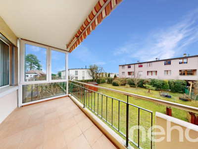 Rare à la vente : appartement en parfait état avec balcon habitable ! image 1