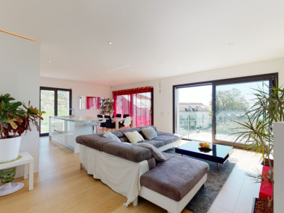 Une vue imprenable sur le lac de Neuchâtel ! image 2