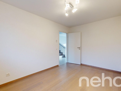 Charmante et lumineuse villa mitoyenne, comme neuve! image 11