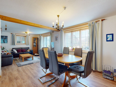 Fabelhaftes 9-Zimmer-Haus mit Einliegerwohnung und Pool image 4