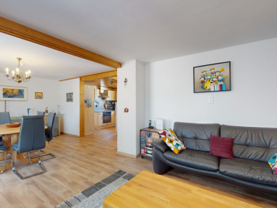 Fabelhaftes 9-Zimmer-Haus mit Einliegerwohnung und Pool image 6