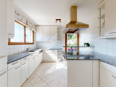 Helle 5.5-Zimmer-Maisonette-Dachwohnung image 4