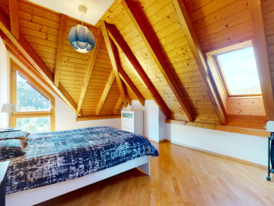 Helle 5.5-Zimmer-Maisonette-Dachwohnung image 11