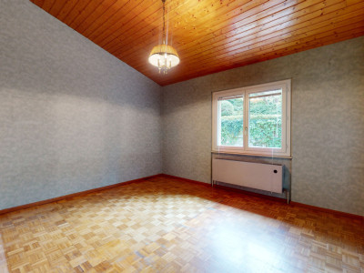 Sur les hauts de la commune image 11