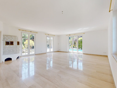 Exklusive Landhausvilla mit gehobenem Ausbaustandard und Aussenpool image 2