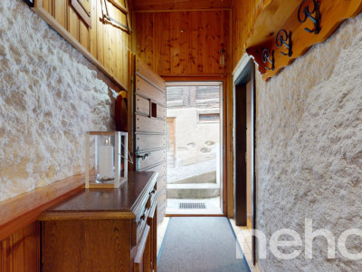 Charmante maison mitoyenne au c?ur du vieux village de Mex image 11