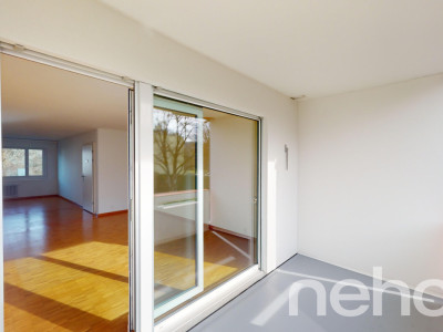 Helle 4.5-Zimmer-Wohnung image 2